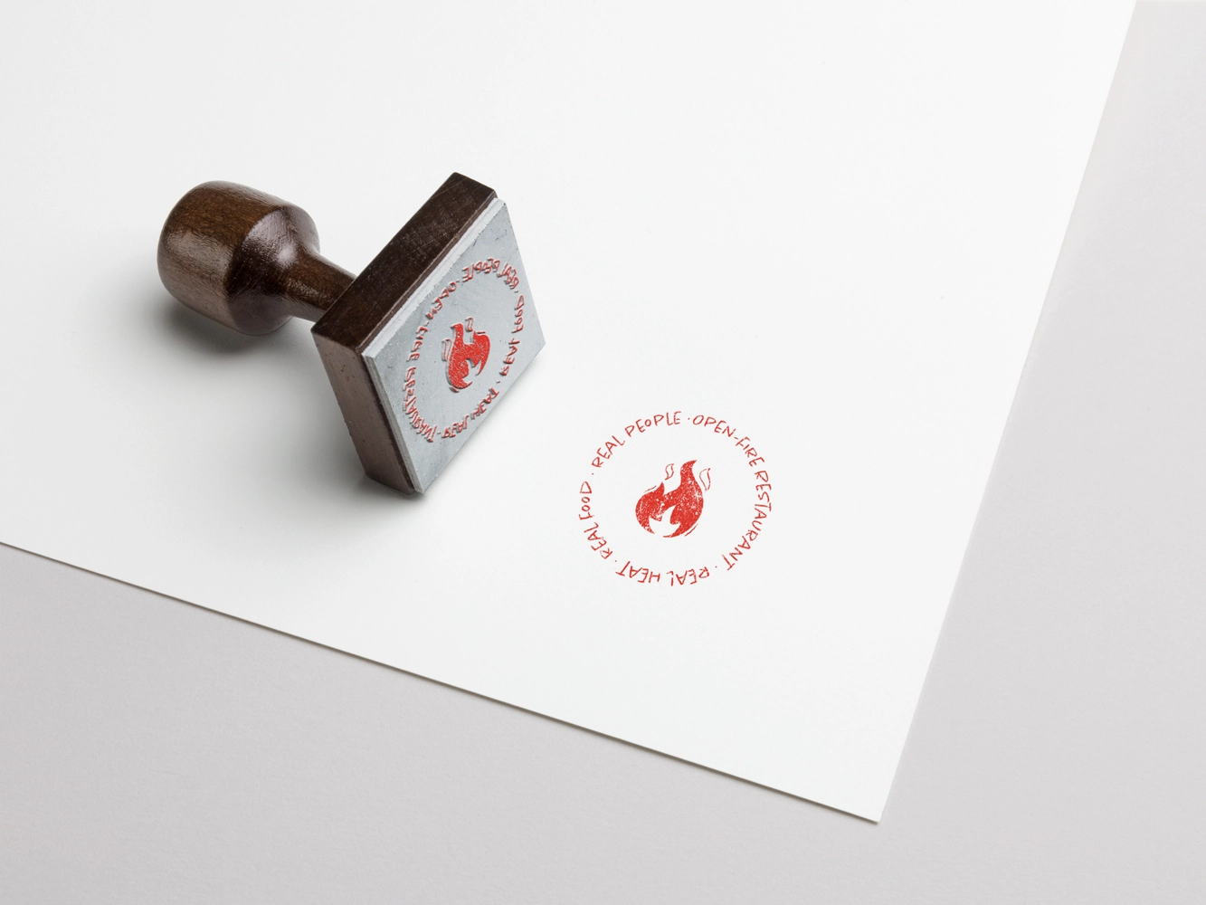 Mockup application identité visuelle Don Fuego, restaurant branding